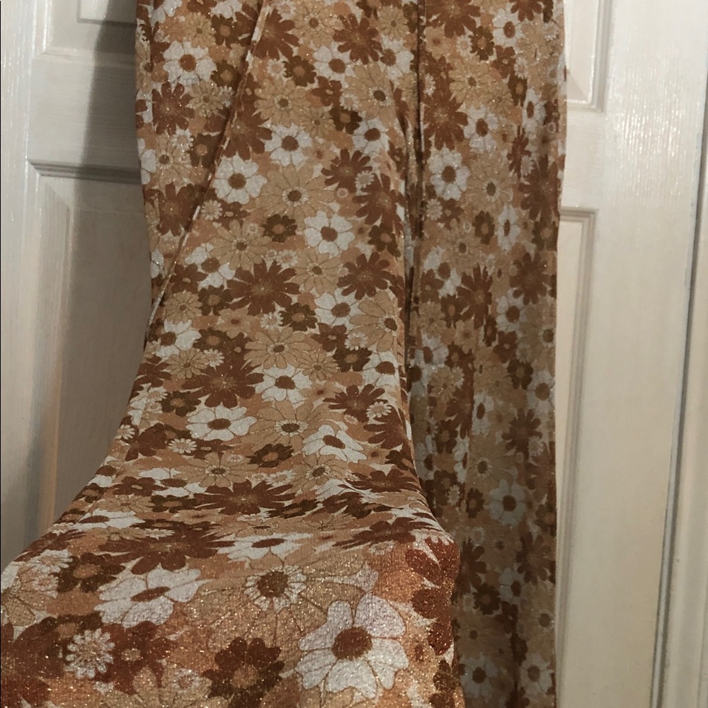 Hansen and Gretel Tova brown floral metallic retro pants. - Picture 3 of 9